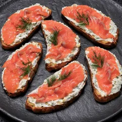 Вкусный тост на завтрак