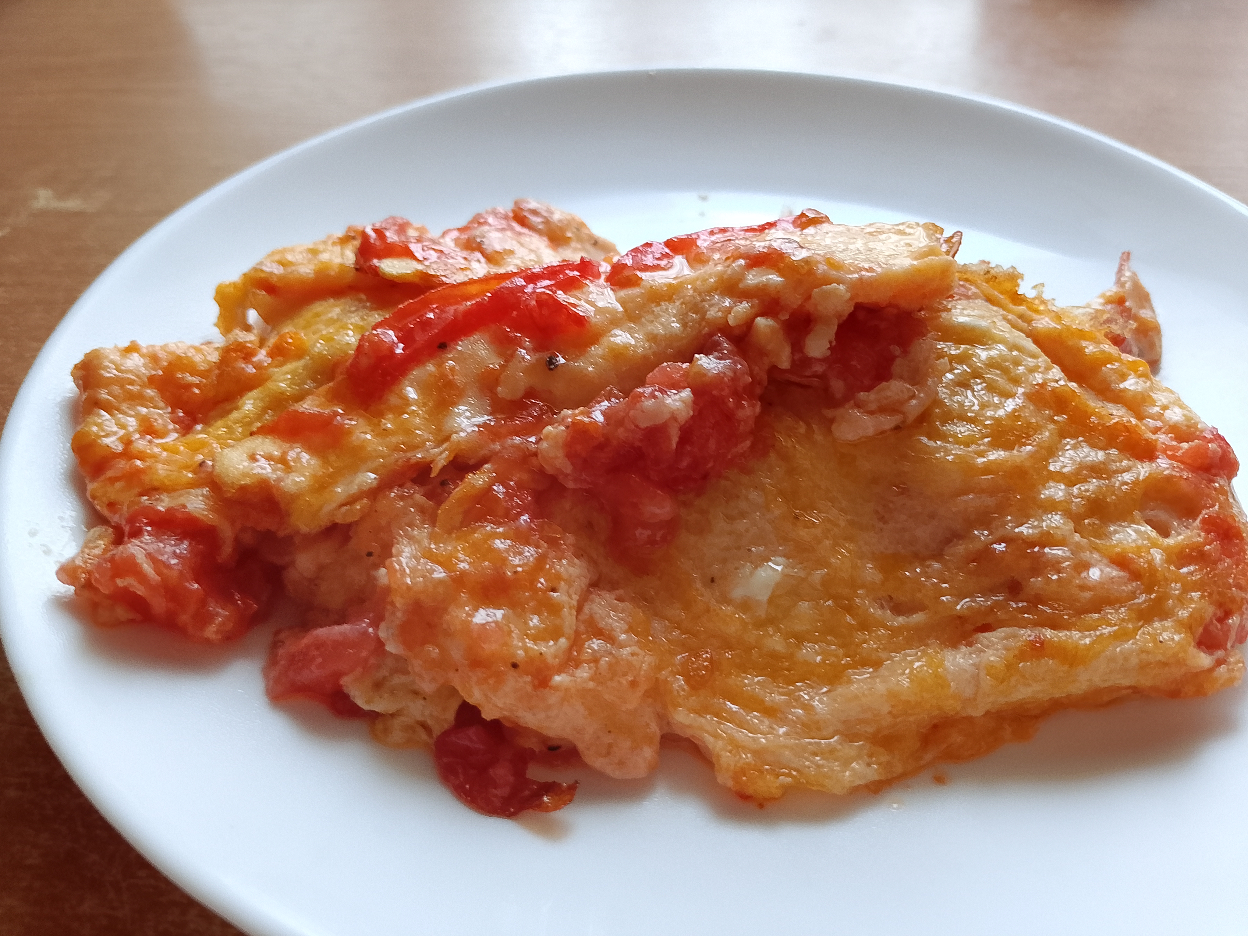 Яичница с помидорами