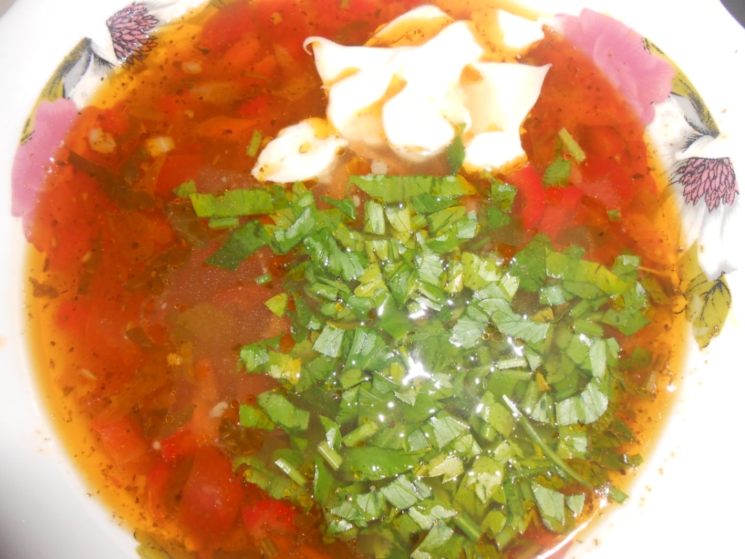 Томатный суп с консервированной фасолью в соусе
