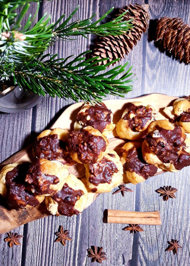 Новогодние профитроли с черносливовым кремом 🎉🎄🍰🎄🍾🎄🥂🎄🎊