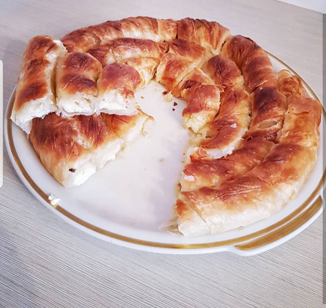 Турецкий пирог бурек с мясом