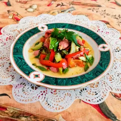 Овощное рагу с сосисками