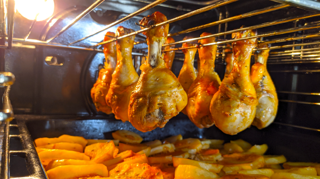 Куриные голени с картофелем в мультиварке рецепт с фото