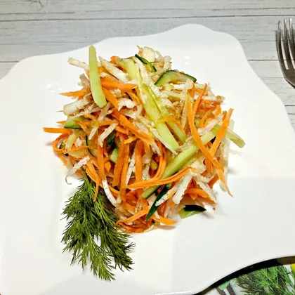 Салат из редьки, огурцов и моркови