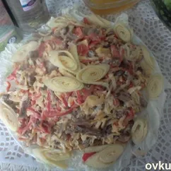 Салат мясной с болгарским перцем