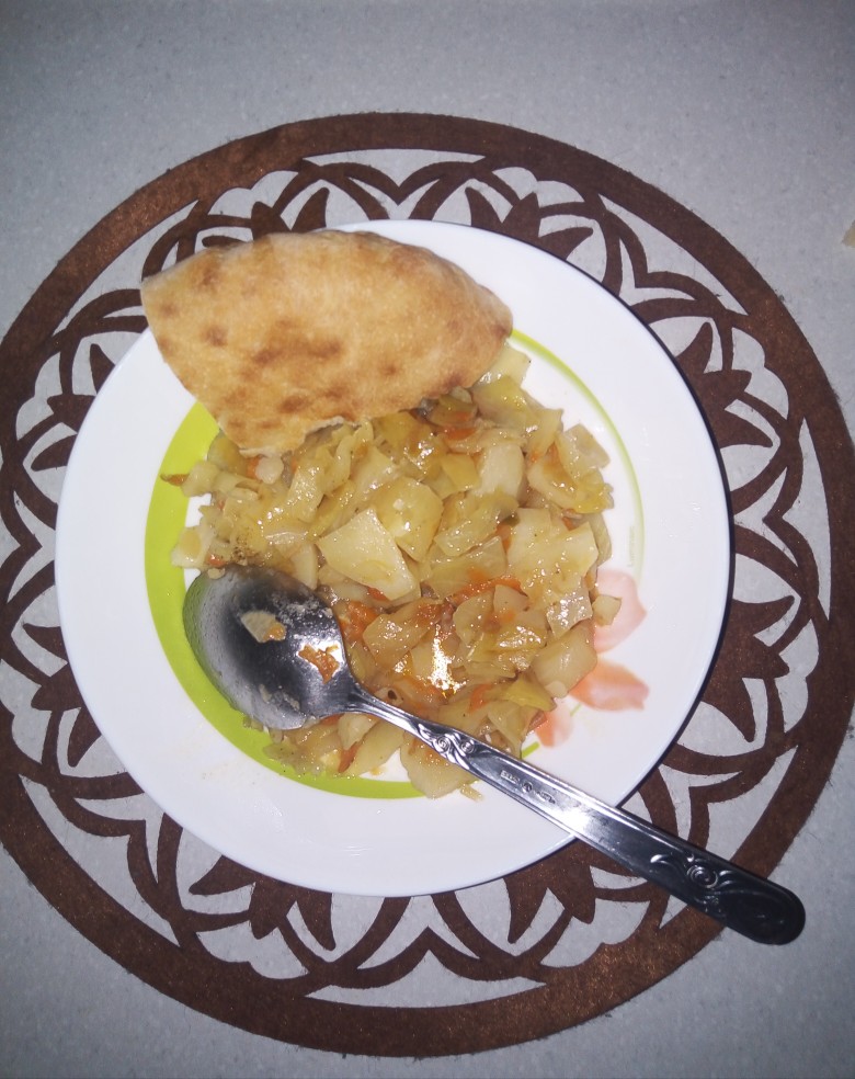 Тушёная капуста с картошкой