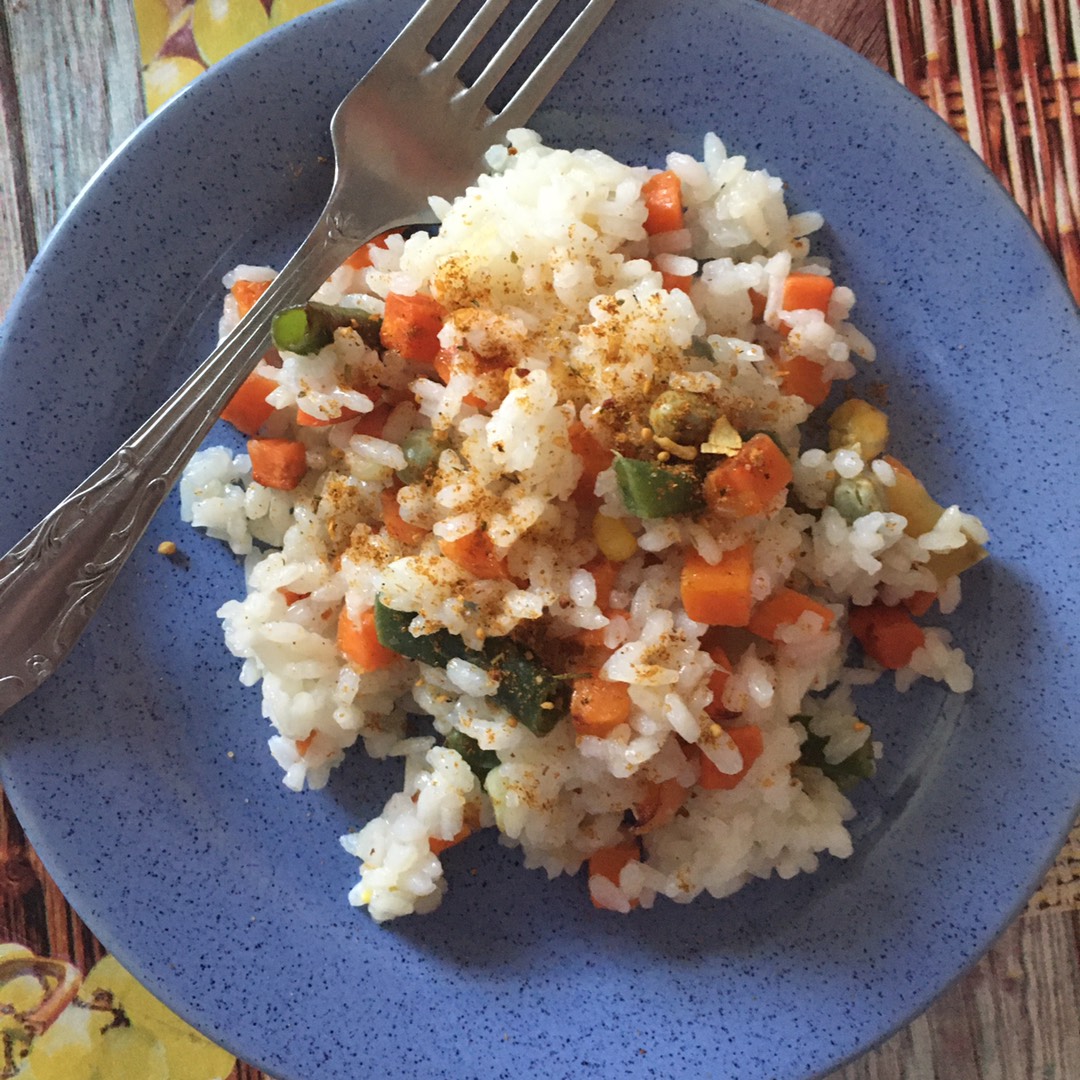 Рис, тушеный с овощами – рецепт приготовления с фото от конференц-зал-самара.рф