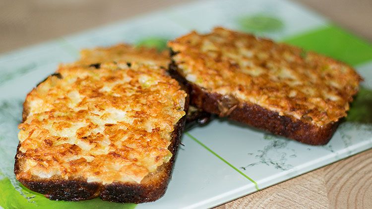 Жареный бутерброд с колбасой и сыром – пошаговый рецепт приготовления с фото