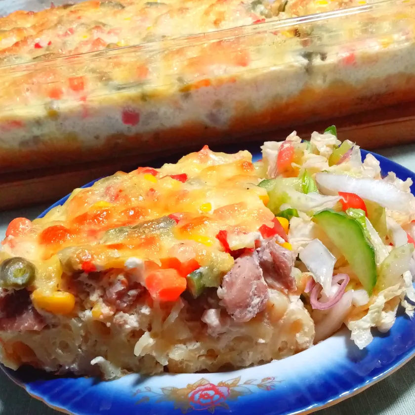 Паста с индейкой. Запеканка из индейки с картошкой в духовке. Запеканка из индейки. Запеканка из индейки с лапшой. Запеканка с индейкой и картошкой.