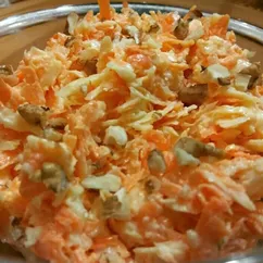 Салат из моркови с сыром