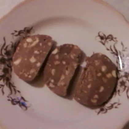 Шоколадно-ирисная колбаска с арахисом А-ля сникерс