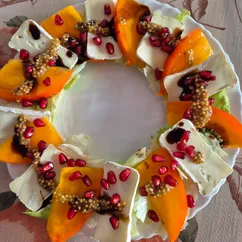 Салат с хурмой и сыром