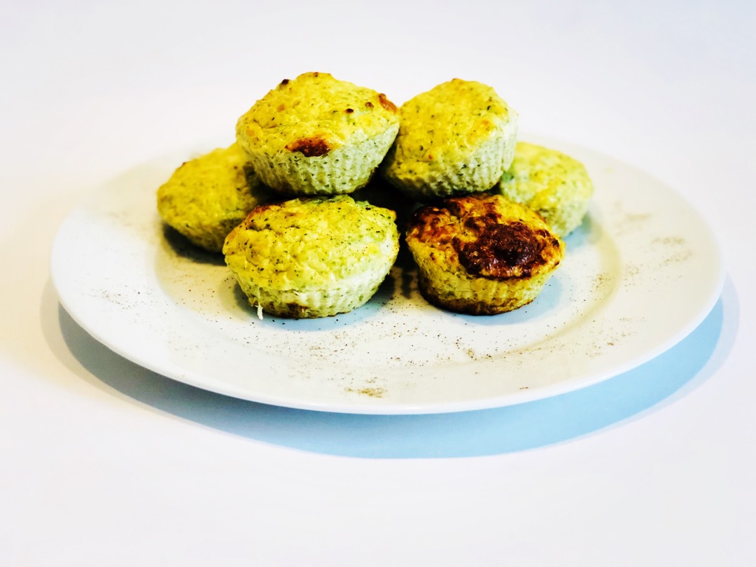 Яичные кексы с сыром и брокколи - рецепт с фотографиями - Patee. Рецепты