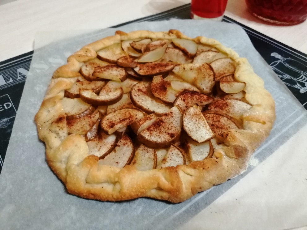 Постная галета с грушей и корицей