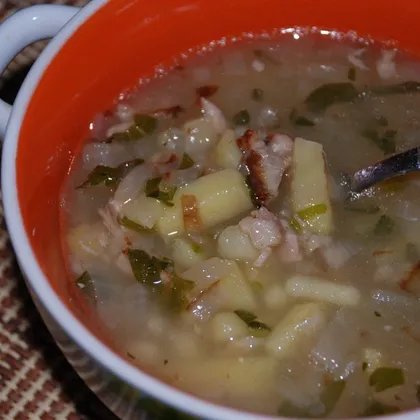 Картофельный суп на рёбрышках
