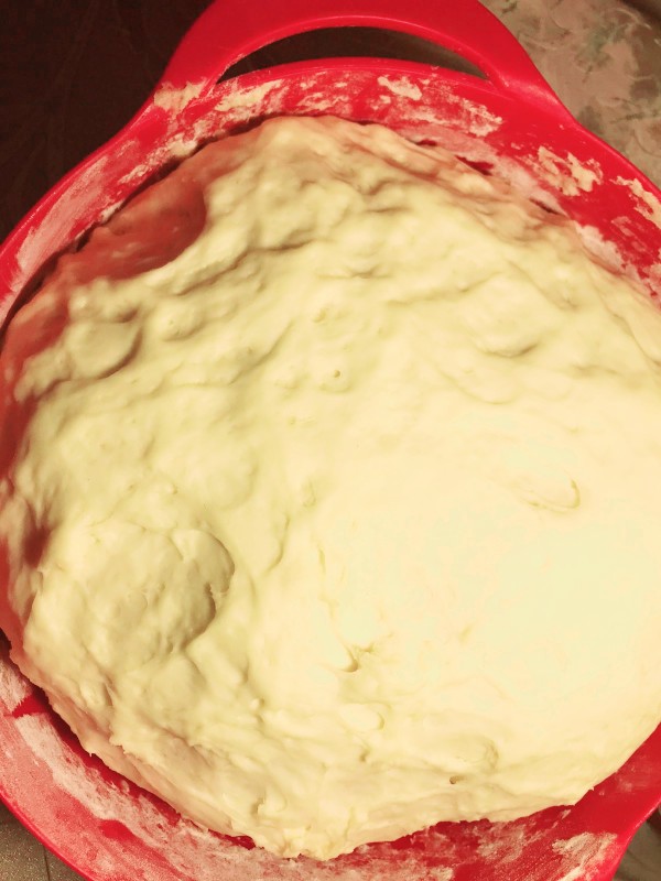 Быстрое тесто для пирожков в духовке с сухими дрожжами