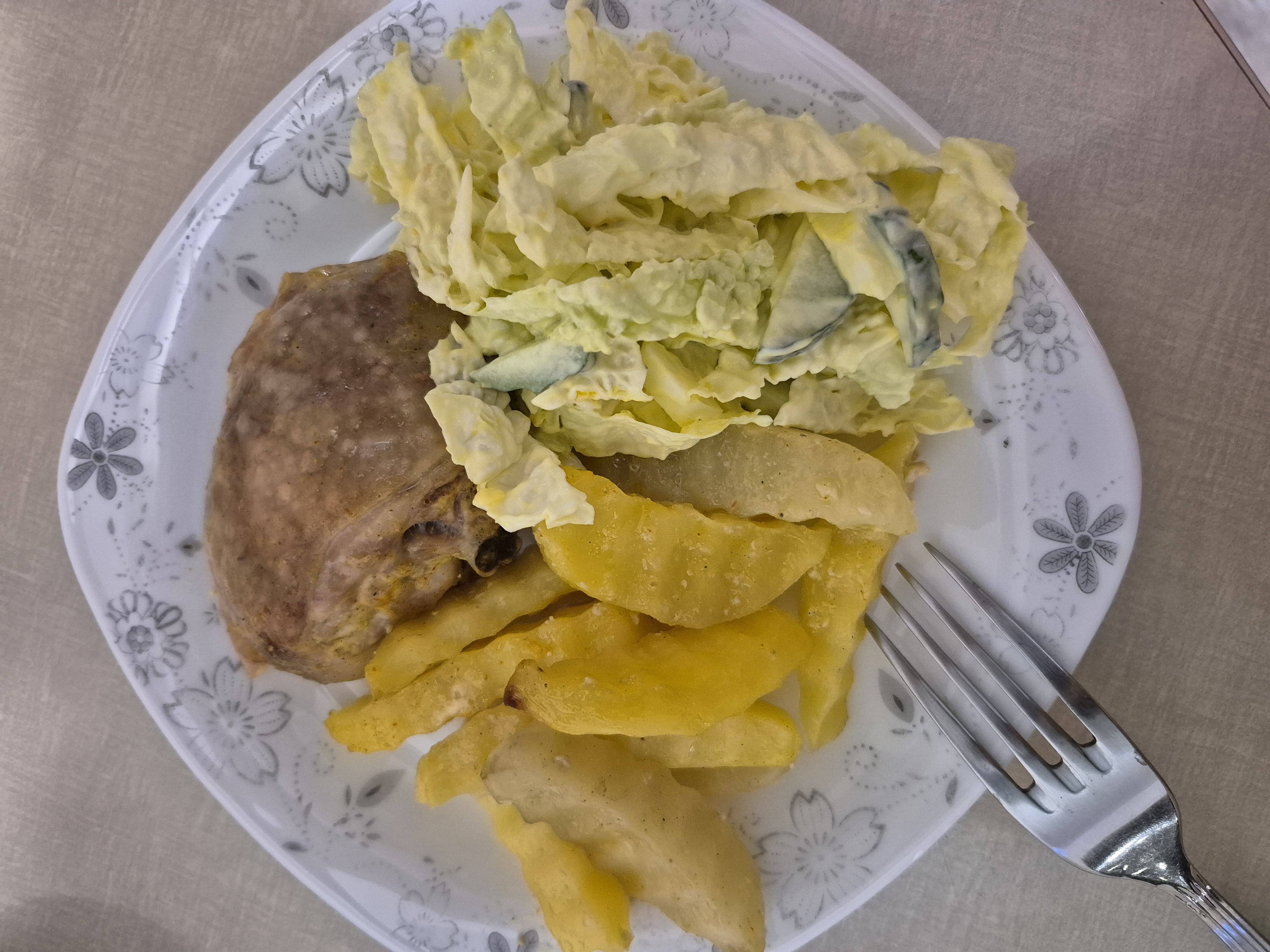 Запеченная курица с картофелем в рукаве