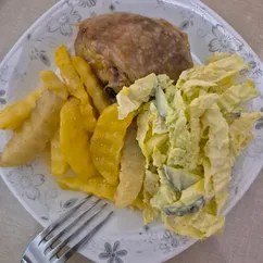 Запеченная курица с картофелем в рукаве 