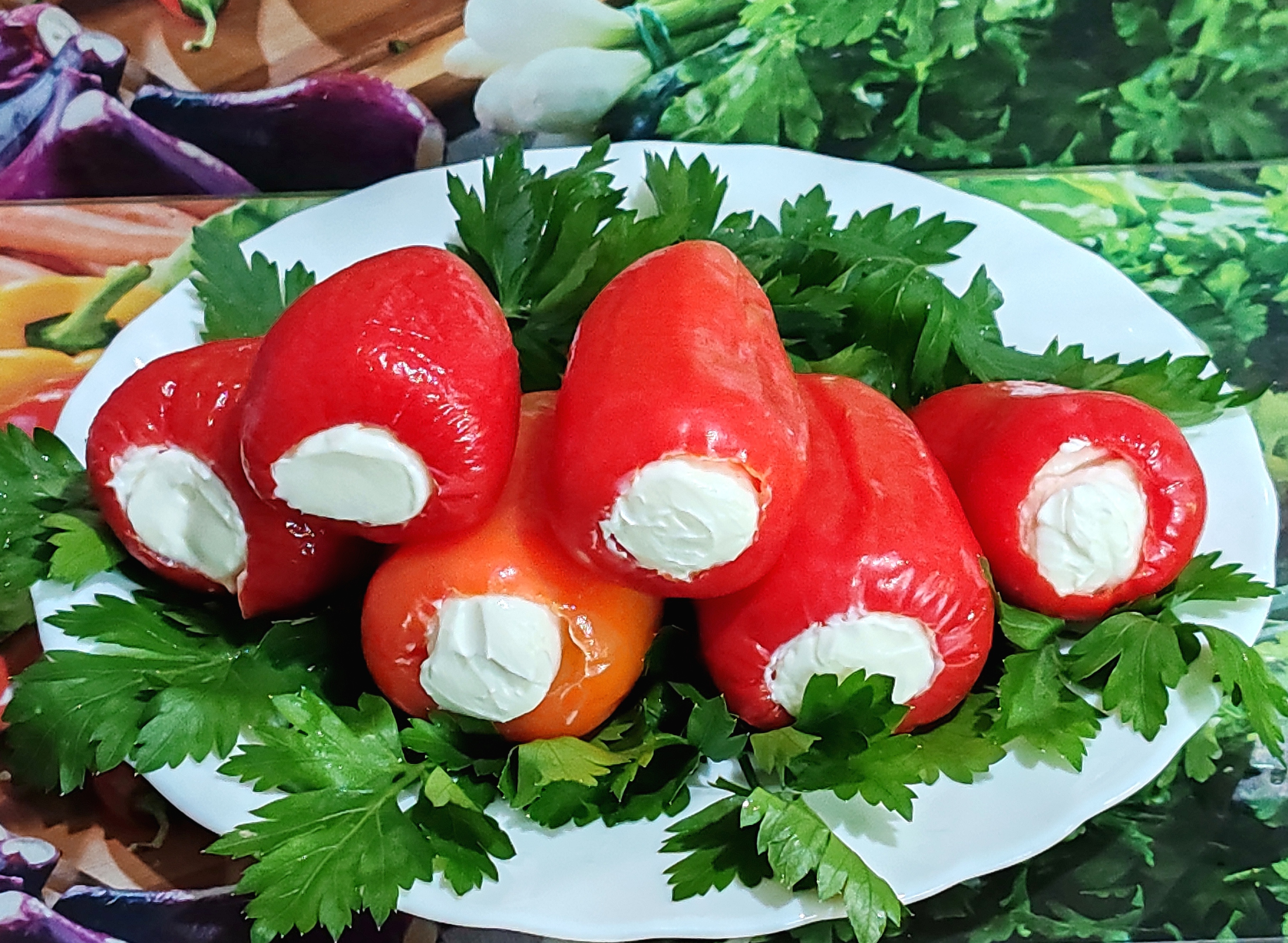 Антипасти или закуска из перчика с творожным сыром