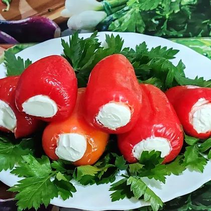 Антипасти или закуска из перчика с творожным сыром