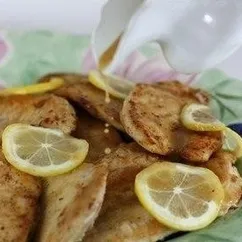 Курица с лимоном и белым вином