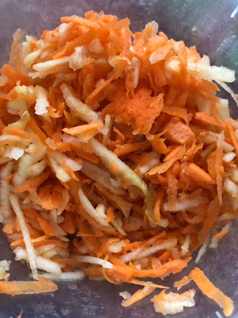 Морковь тушеная с яблоком - рецепт приготовления | Домашние заготовки