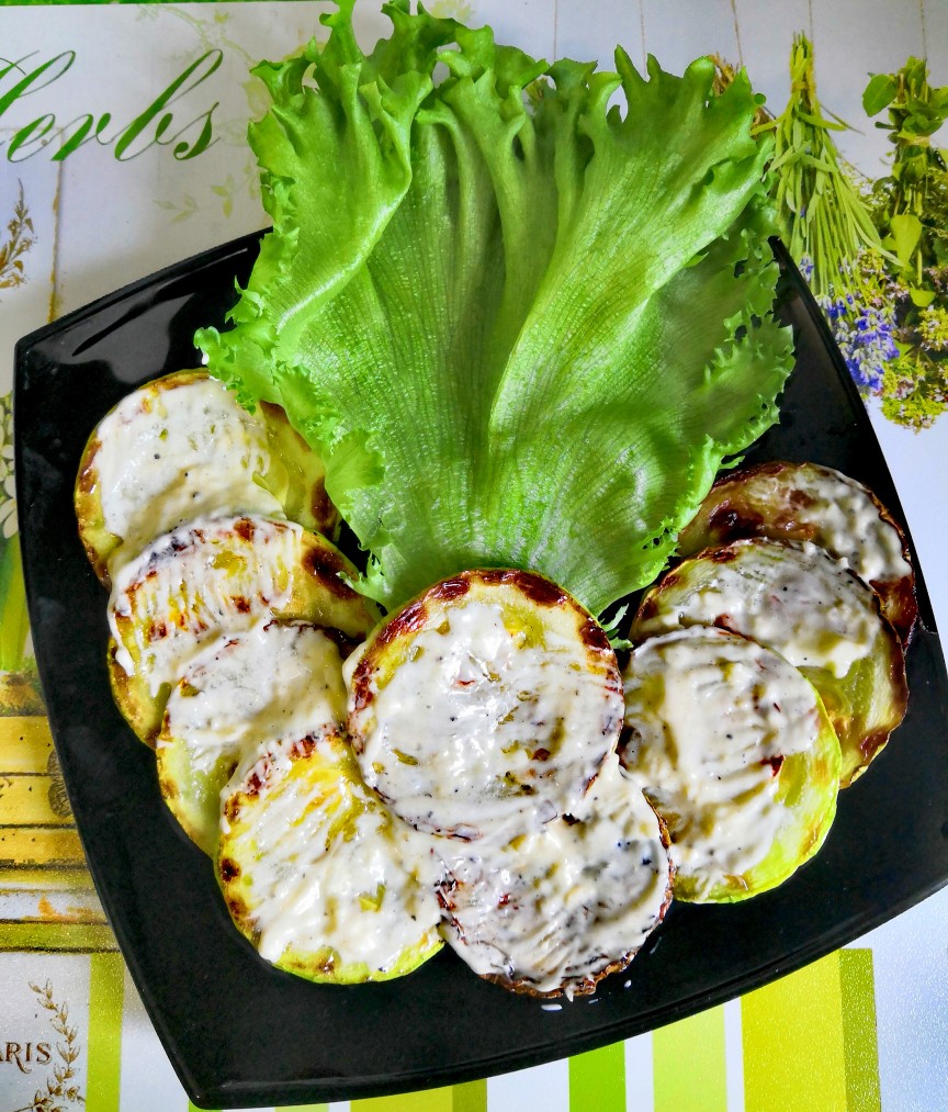 Кабачки с чесночным соусом