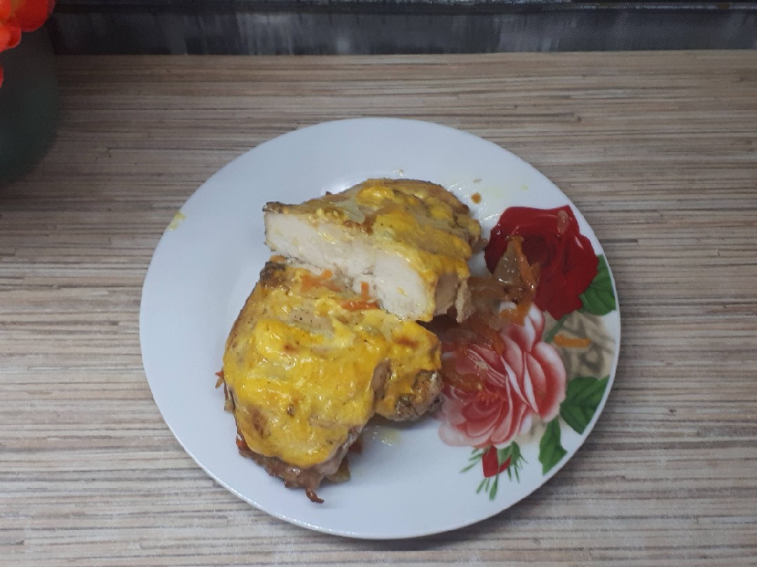 Куриные грудки с сыром и зеленью