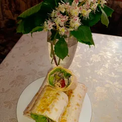 Шаурма со свининой и шампиньонами