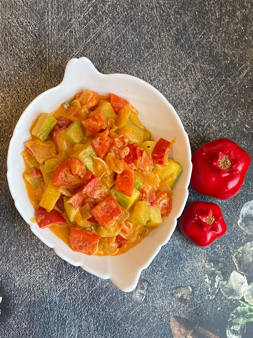 Паприкаш с кабачками