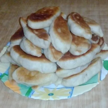 Пирожки с вареной сгущенкой🤗