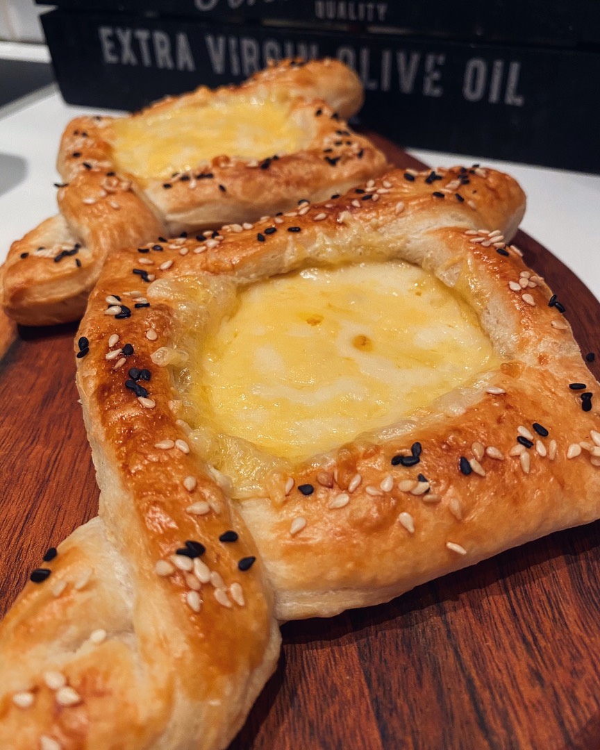 Слоеные лодочки с сыром🧀🥐