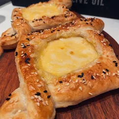 Слоеные лодочки с сыром🧀🥐