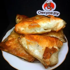 Хрустящие треугольнички с бананом и шоколадом 