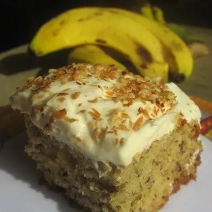 Банановый пирог с шоколадом и кокосом