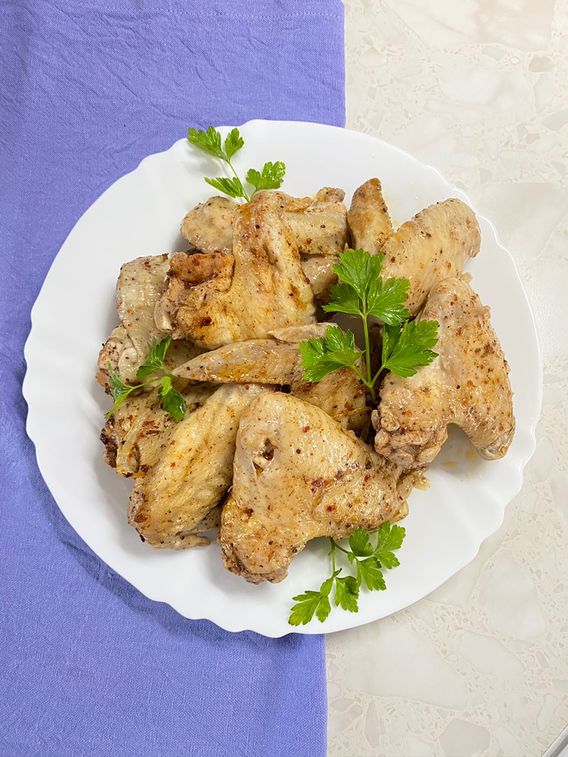 Хрустящие куриные крылышки с картошкой в духовке