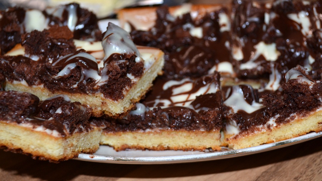 Шоколадный торт «Далматинец», пошаговый рецепт на ккал, фото, ингредиенты - KT-SW