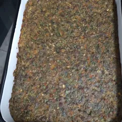 Запеканка из коричневой чечевицы с брокколи и шпинатом