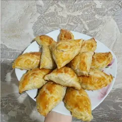 Самса слоёная с рубленым мясом