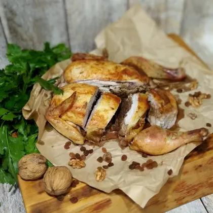 Курица, фаршированная рисом и грибами - пошаговый рецепт с фото на Гот�овим дома