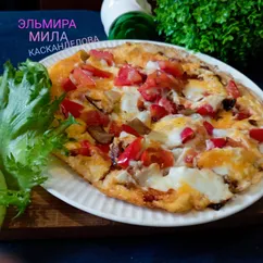 Омлет с кабачками, помидорами и перцем
