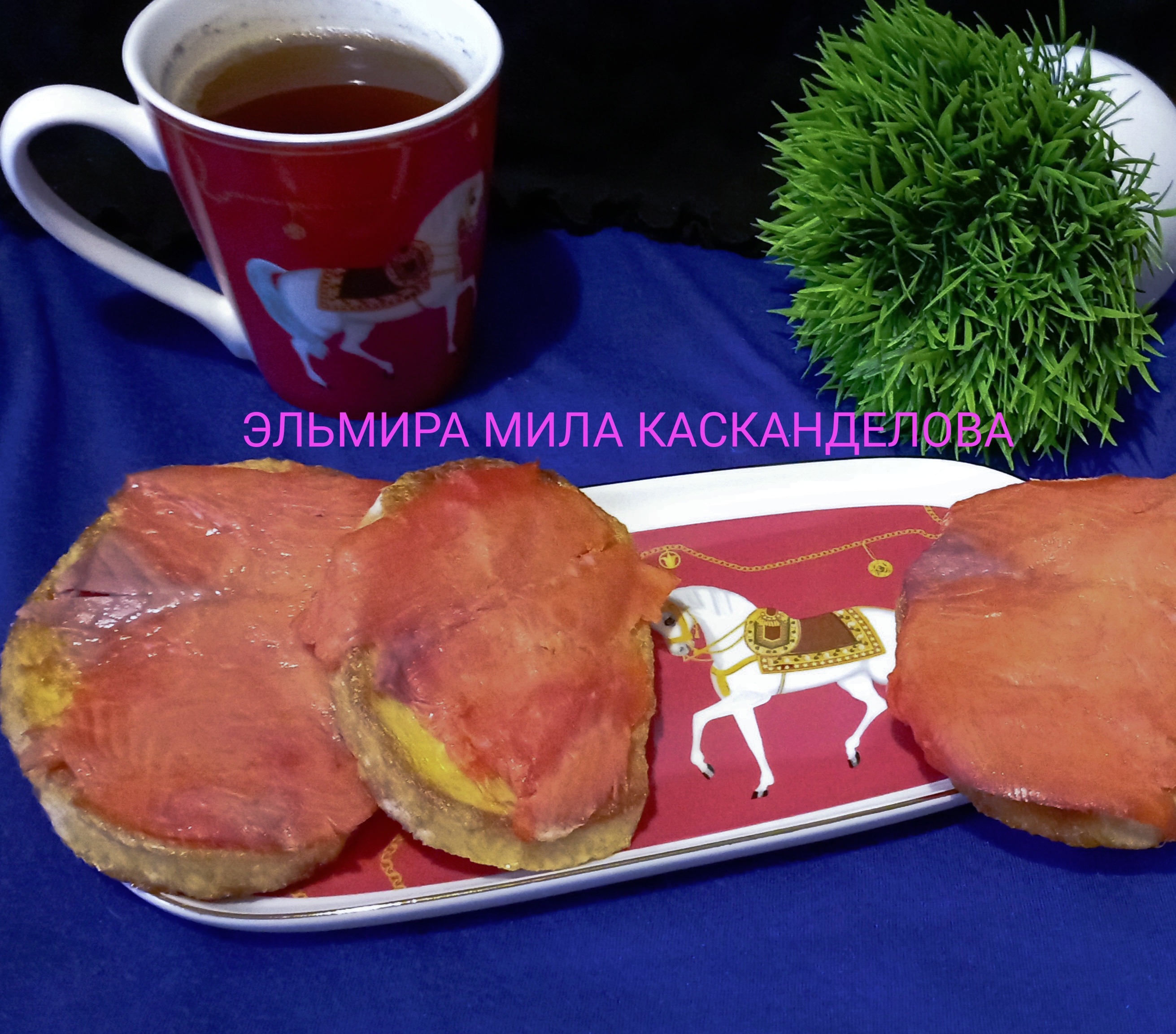 Гренки с красной рыбой на завтрак 