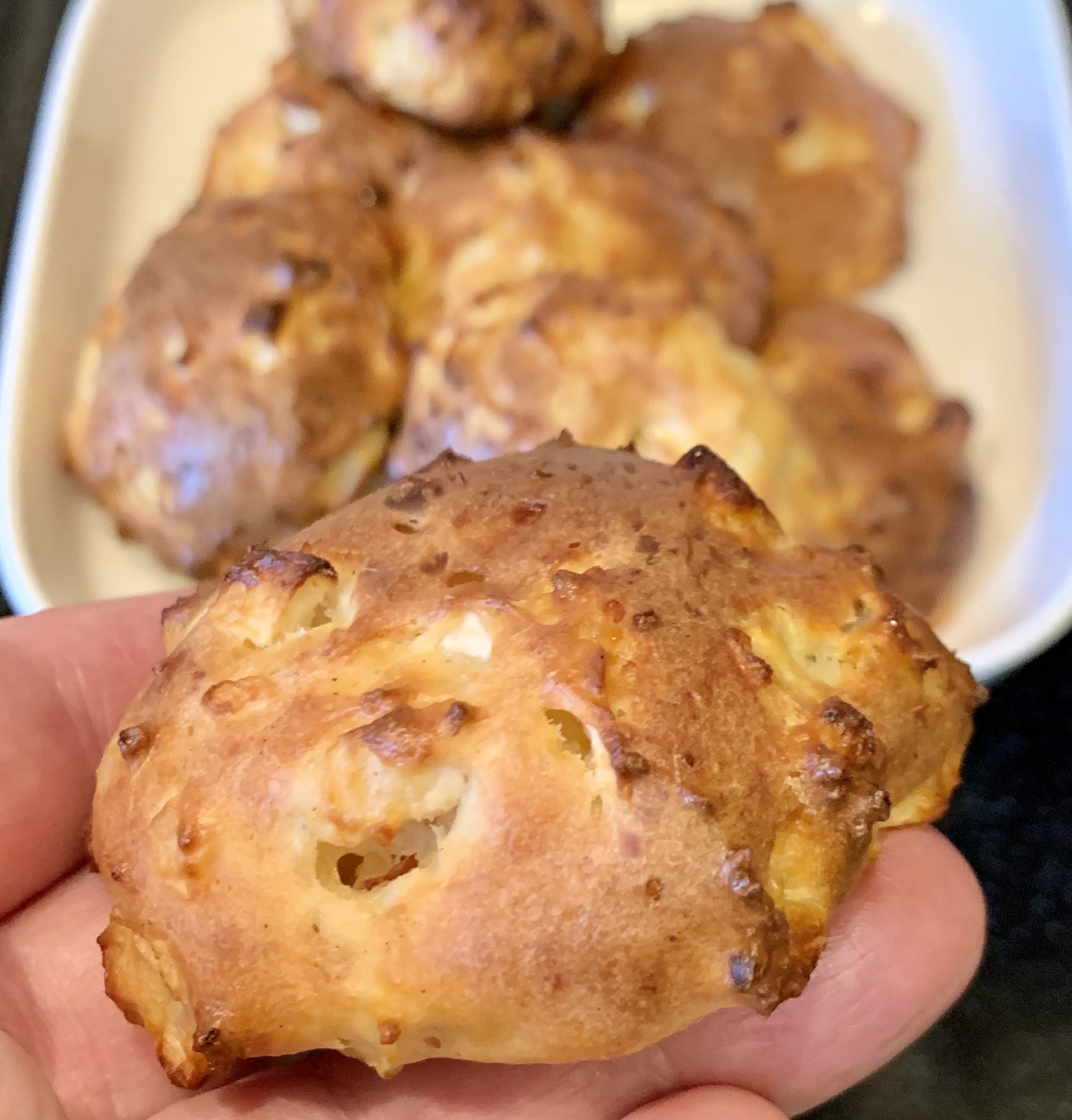 Творожные булочки с яблоком