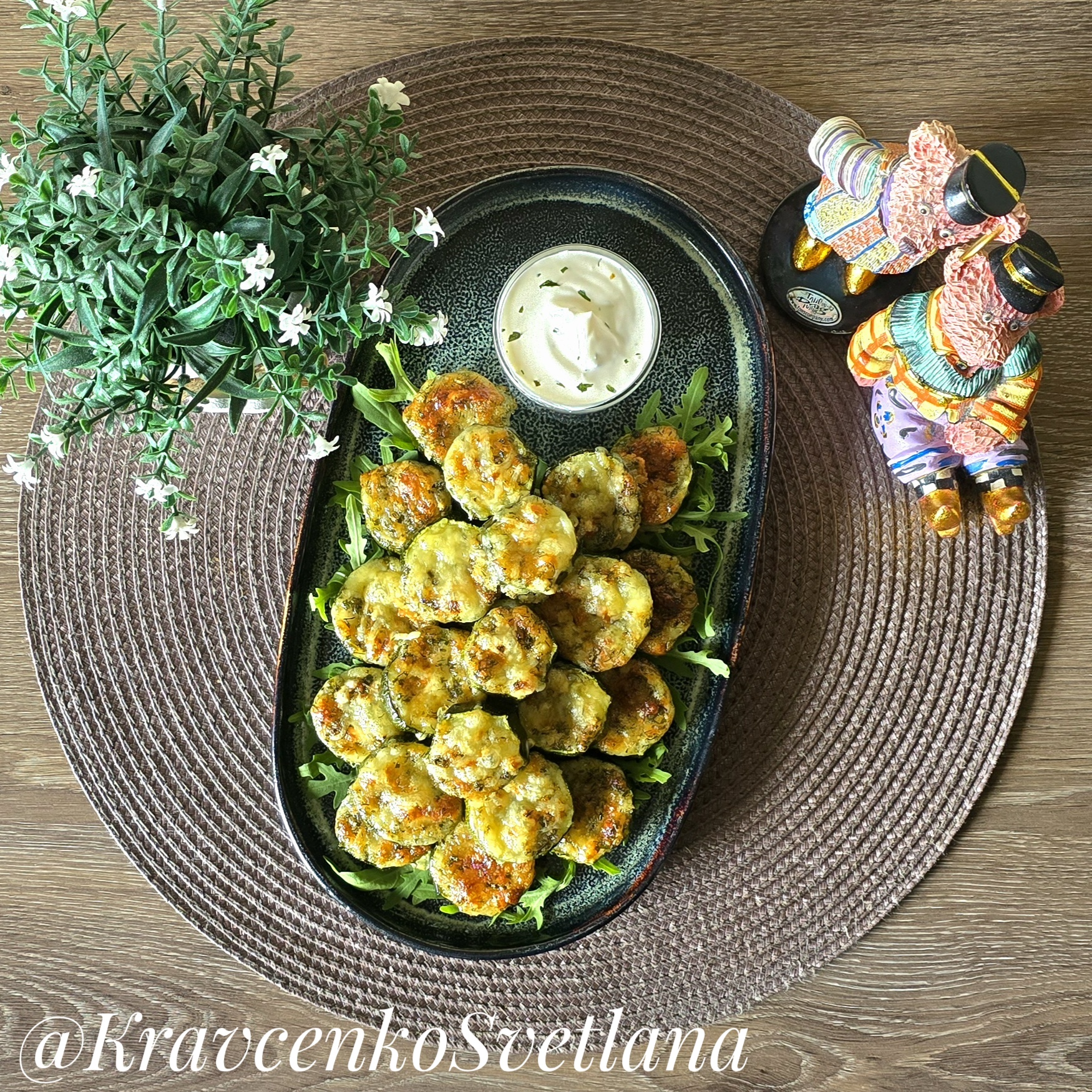 Кабачки запеченные в духовке с сыром