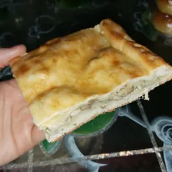 Пирог с курицей и грибами