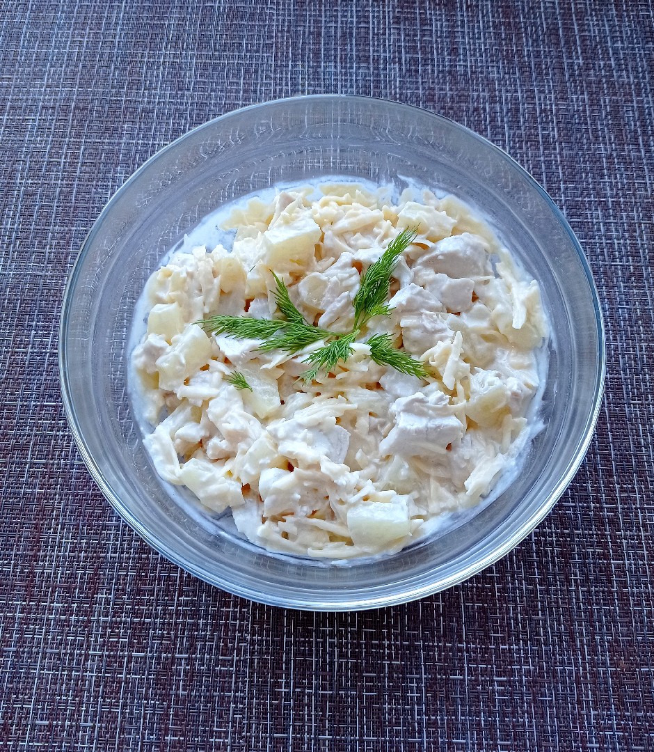 Салат с ананасами и домашним майонезом