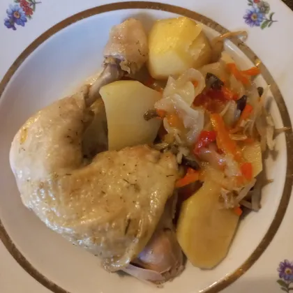 Курица запечённая в духовке с овощами