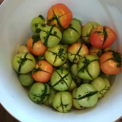 Зелёные помидоры,остренькие