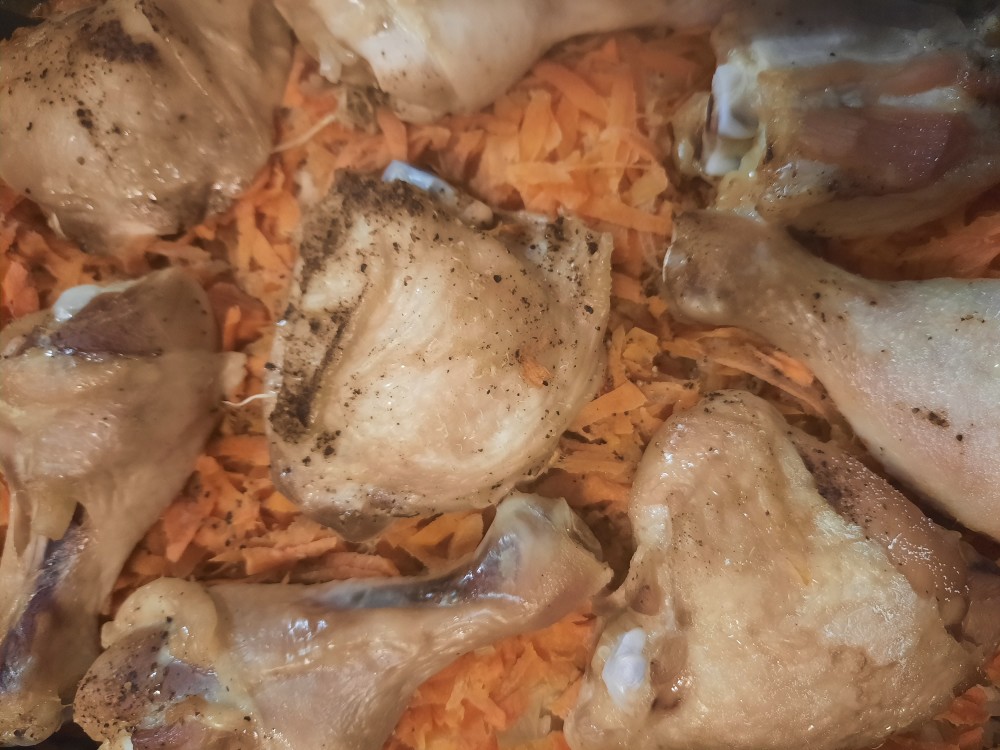 Куриные ножки в духовке с рисом
