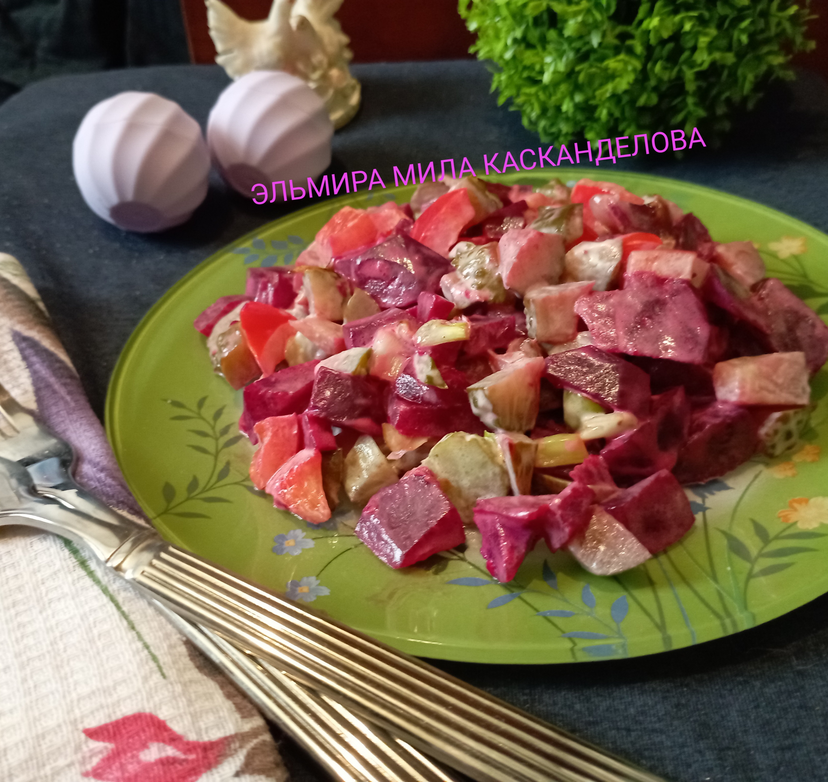 Рецепт салата со свёклой. Салат со свёклой и огурцами